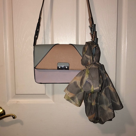 Handbags - Used - Stunning crossbody bag 💎💎💎